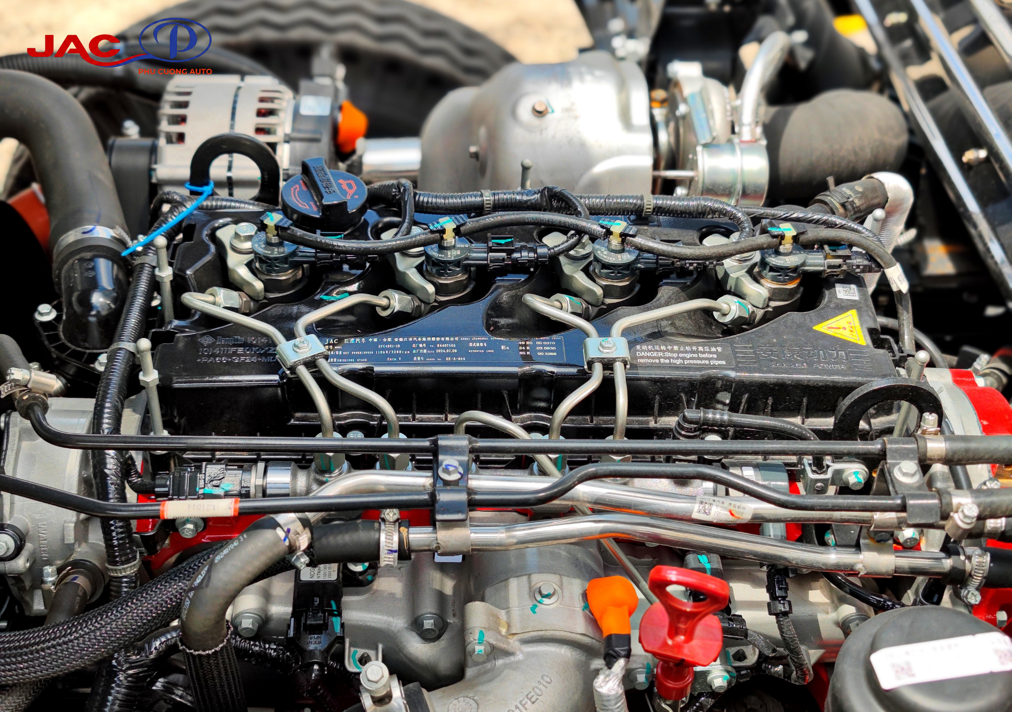 động cơ cummins 2.8l