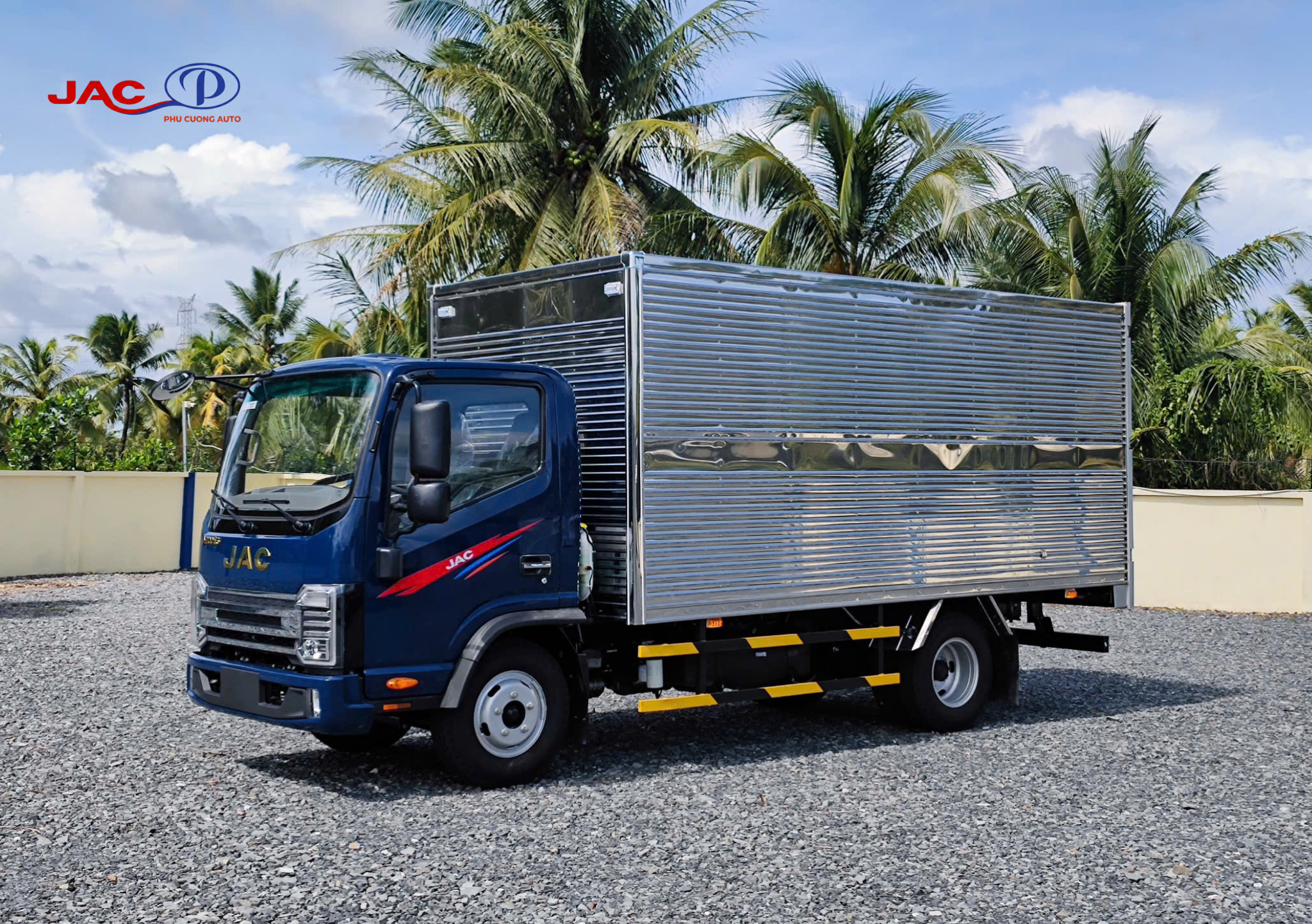 giá xe jac n200s e5 thùng kín 
