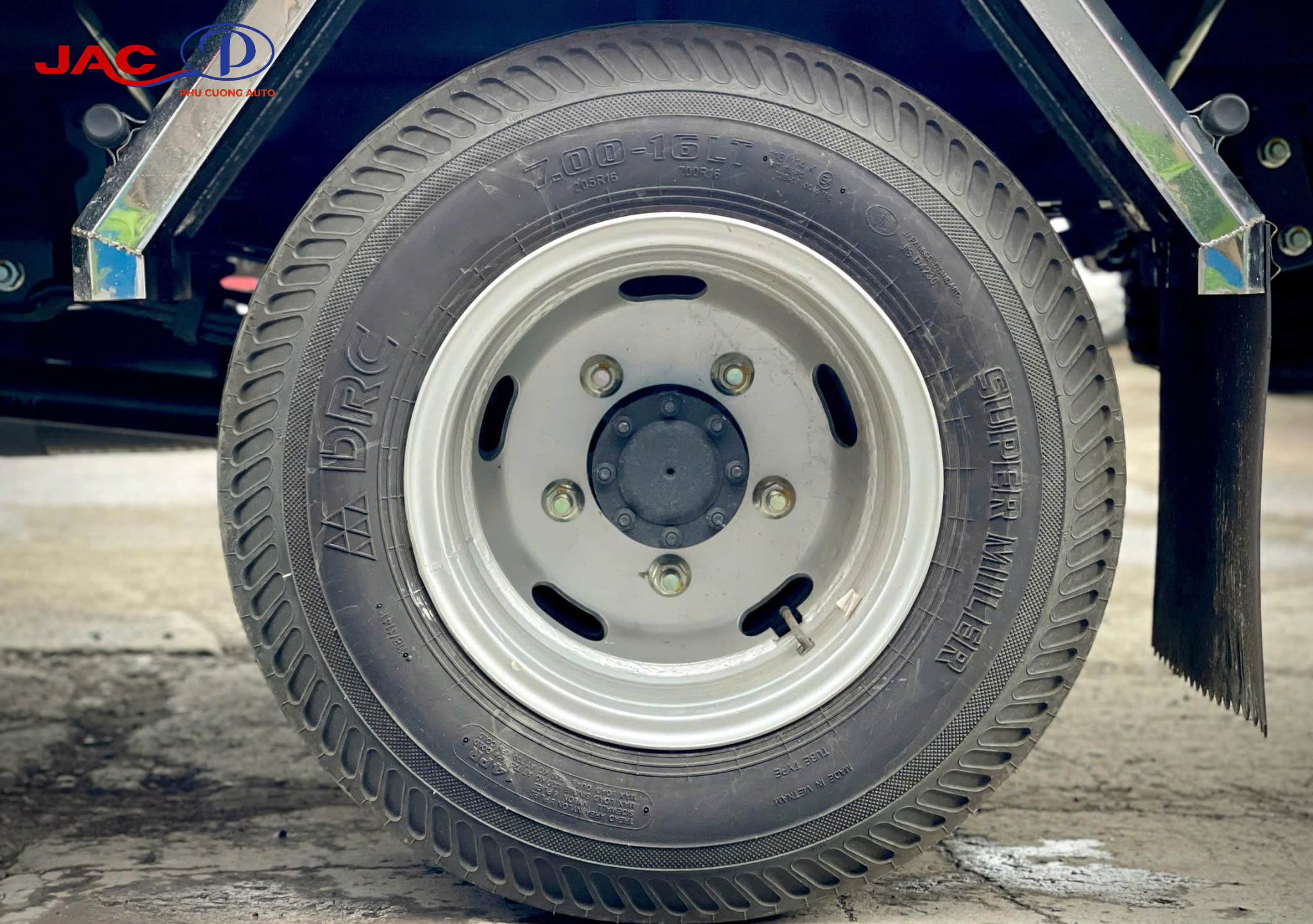 lốp xe tải jac n350s pro e5 thùng bạt