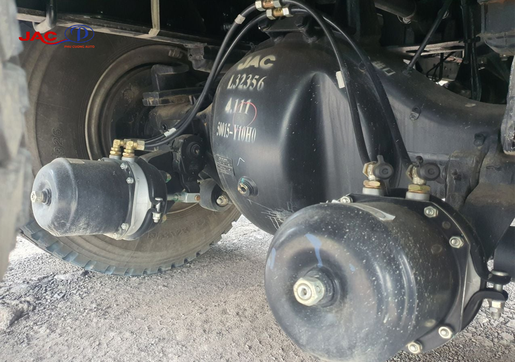 cầu xe jac a5 4 chân 