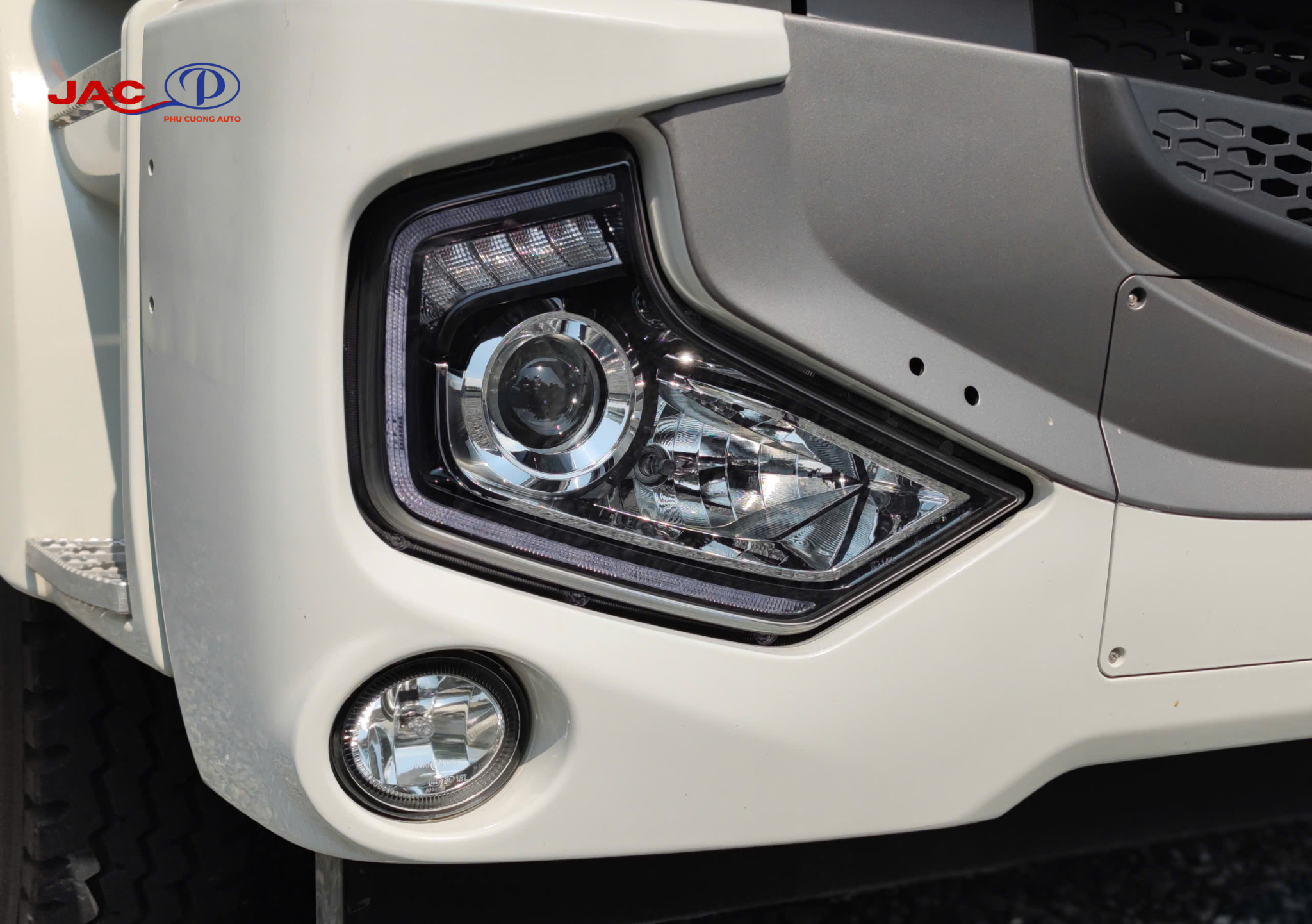 đèn xe jac a5 