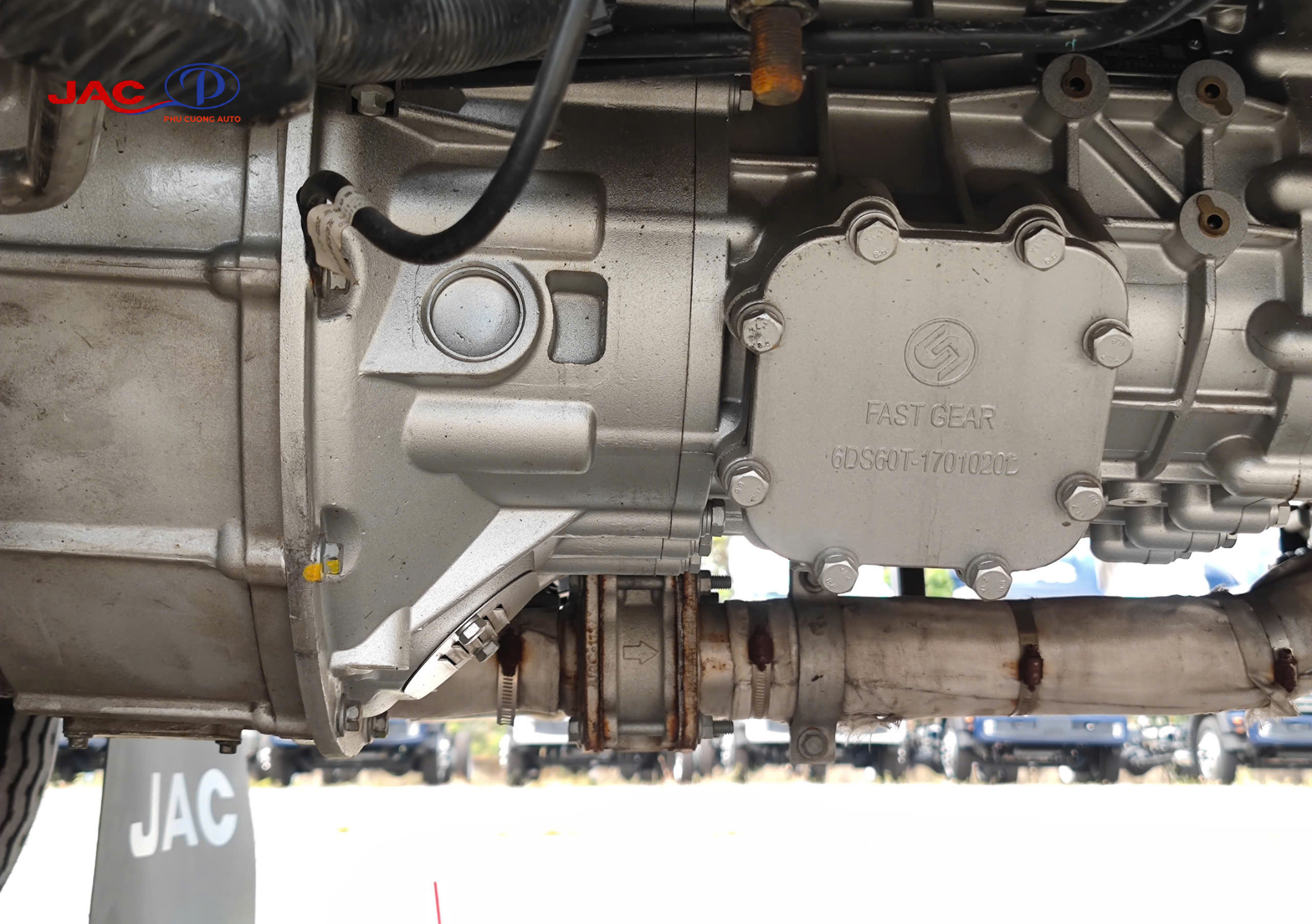 hộp số xe jac n750plus e5 thùng nhôm