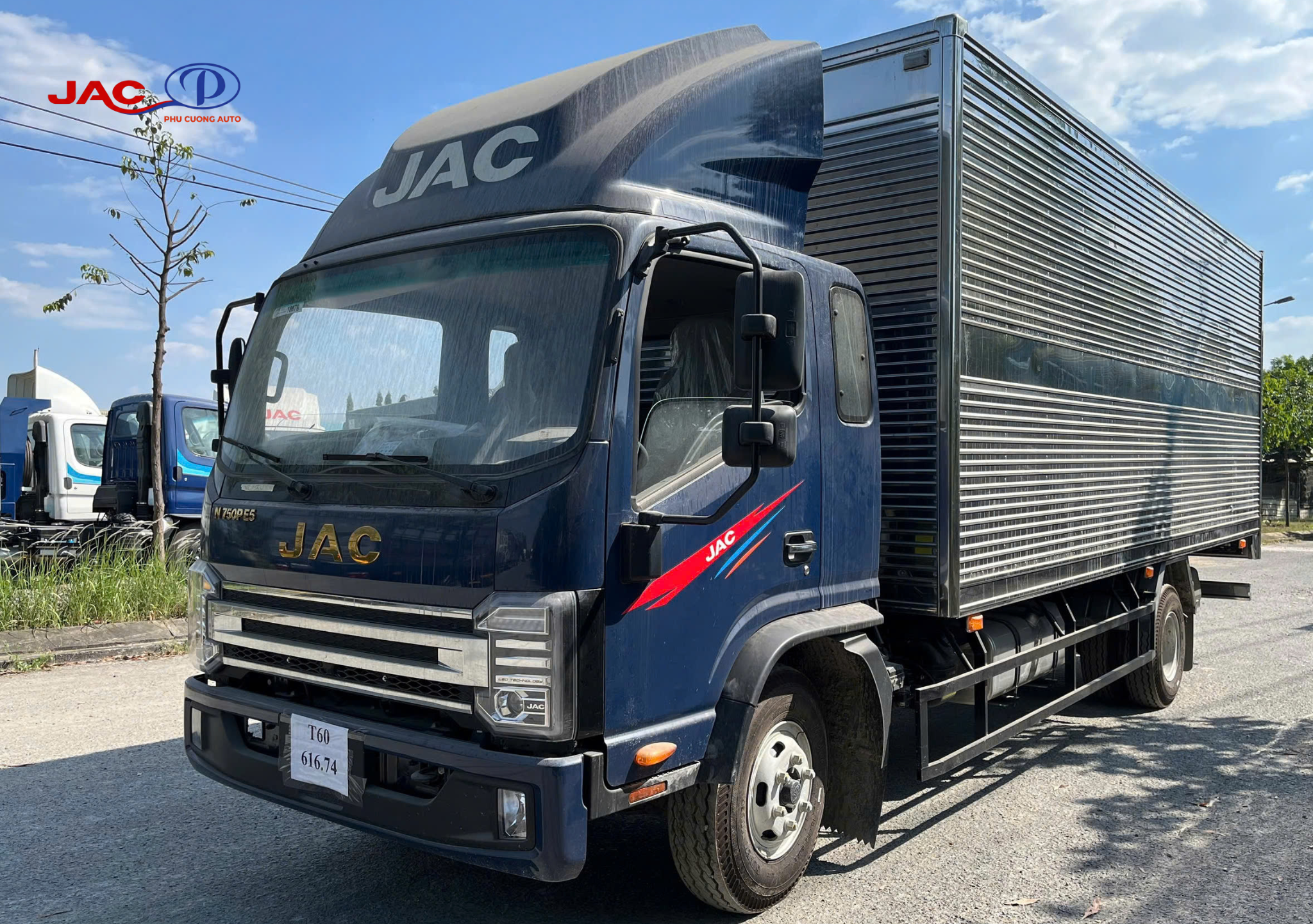 xe tải jac n750plus e5 thùng kín