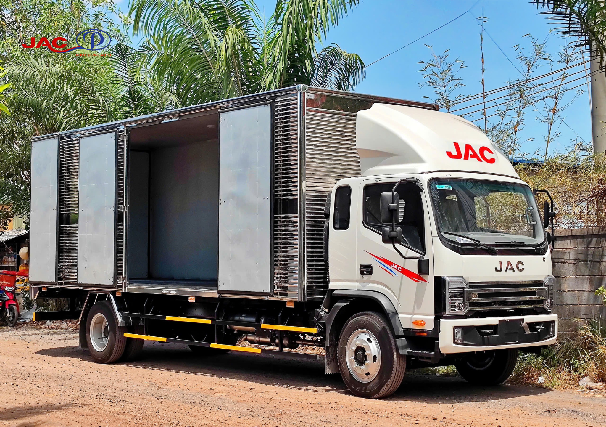 jac n900plus e5 thùng kín 