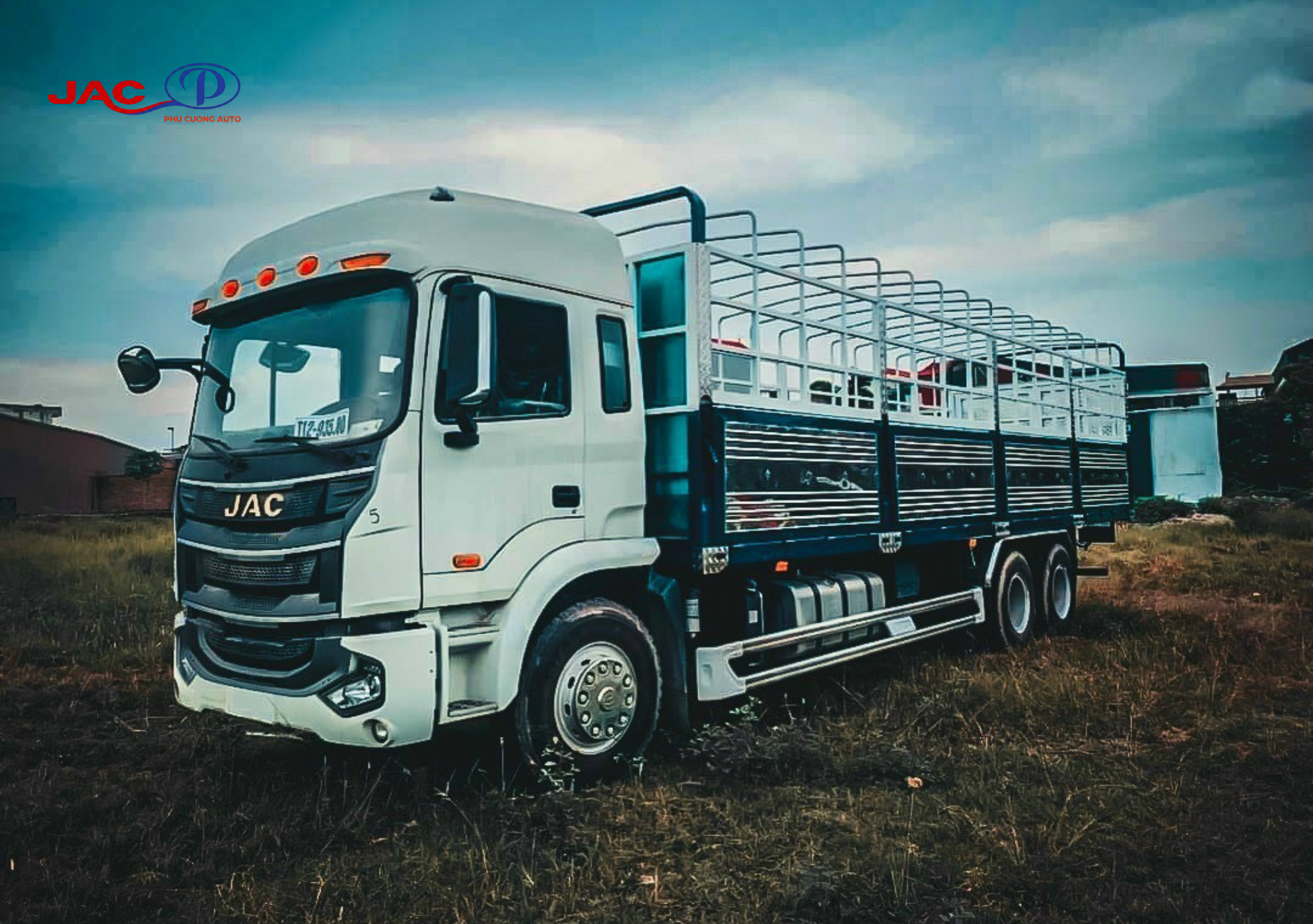 khả năng vận hành xe jac a5 3 chân 6x2 260hp