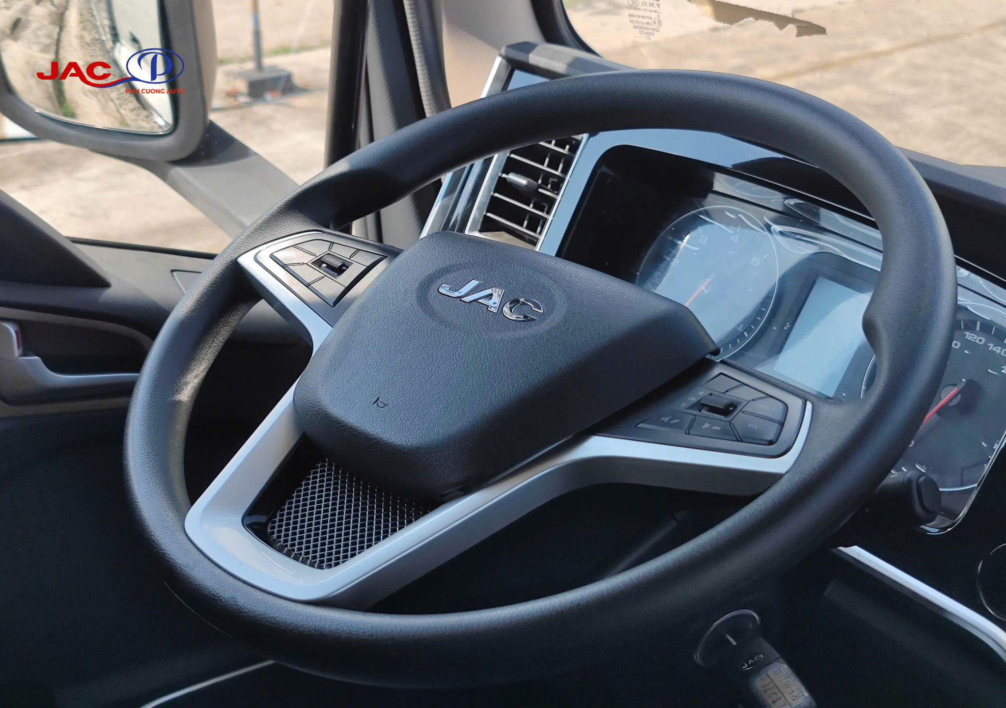 nội thất xe tải jac dawos 