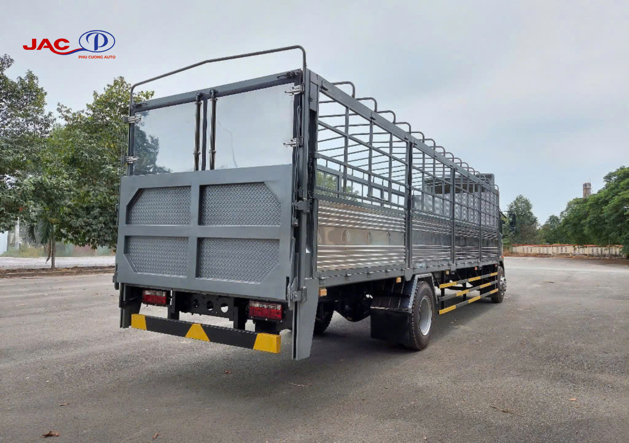 thùng hàng xe jac a5 thùng bạt bửng nâng