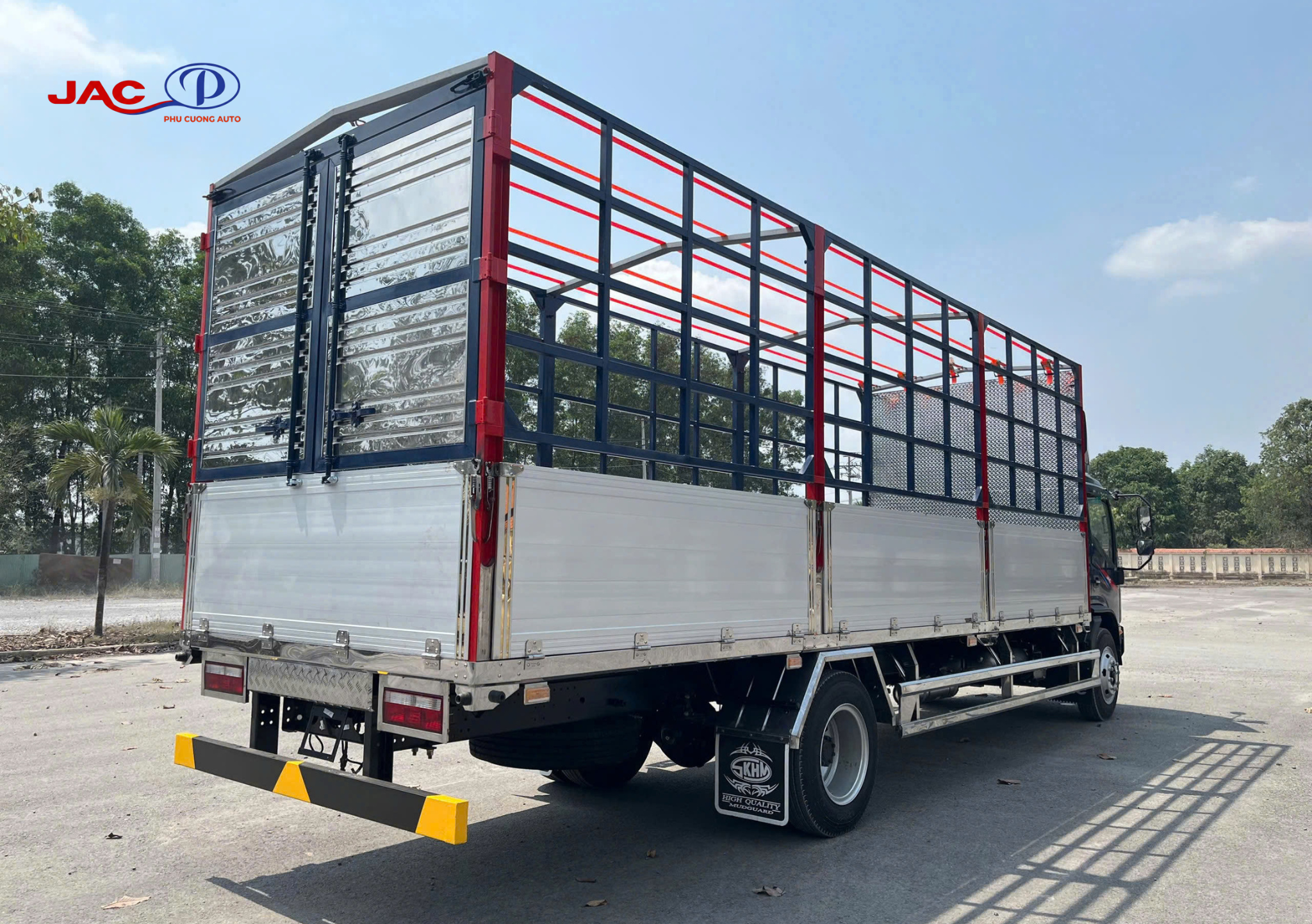 thùng hàng xe jac n800plus e5 thùng bạt nhôm đà lạt 