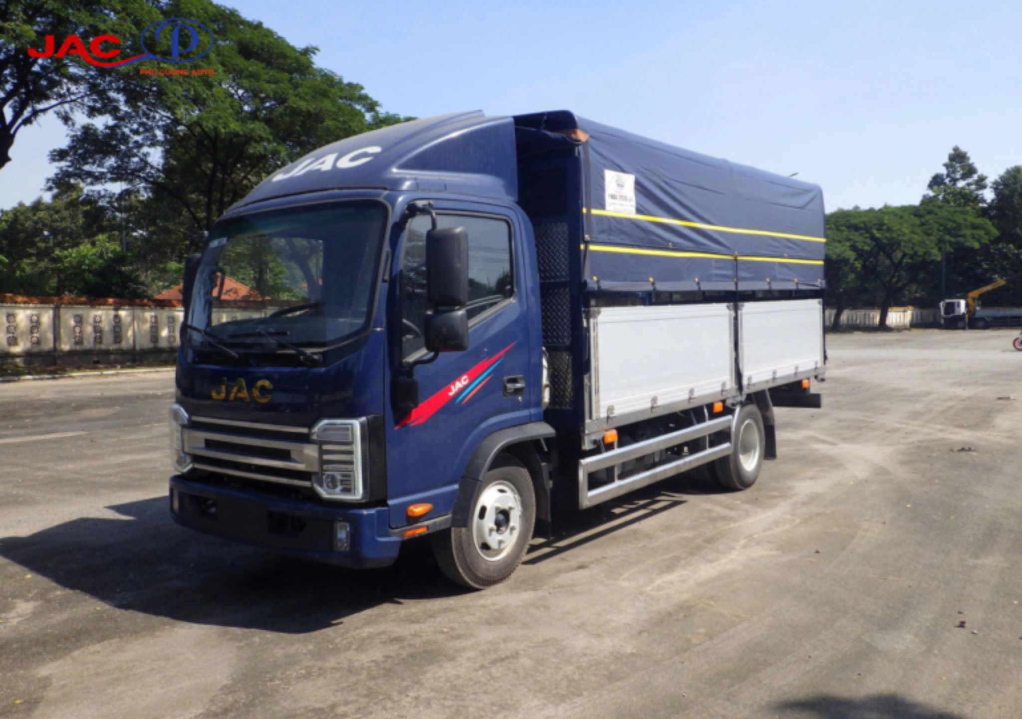 jac-n200s-pro-e5-thung-bat-nhom