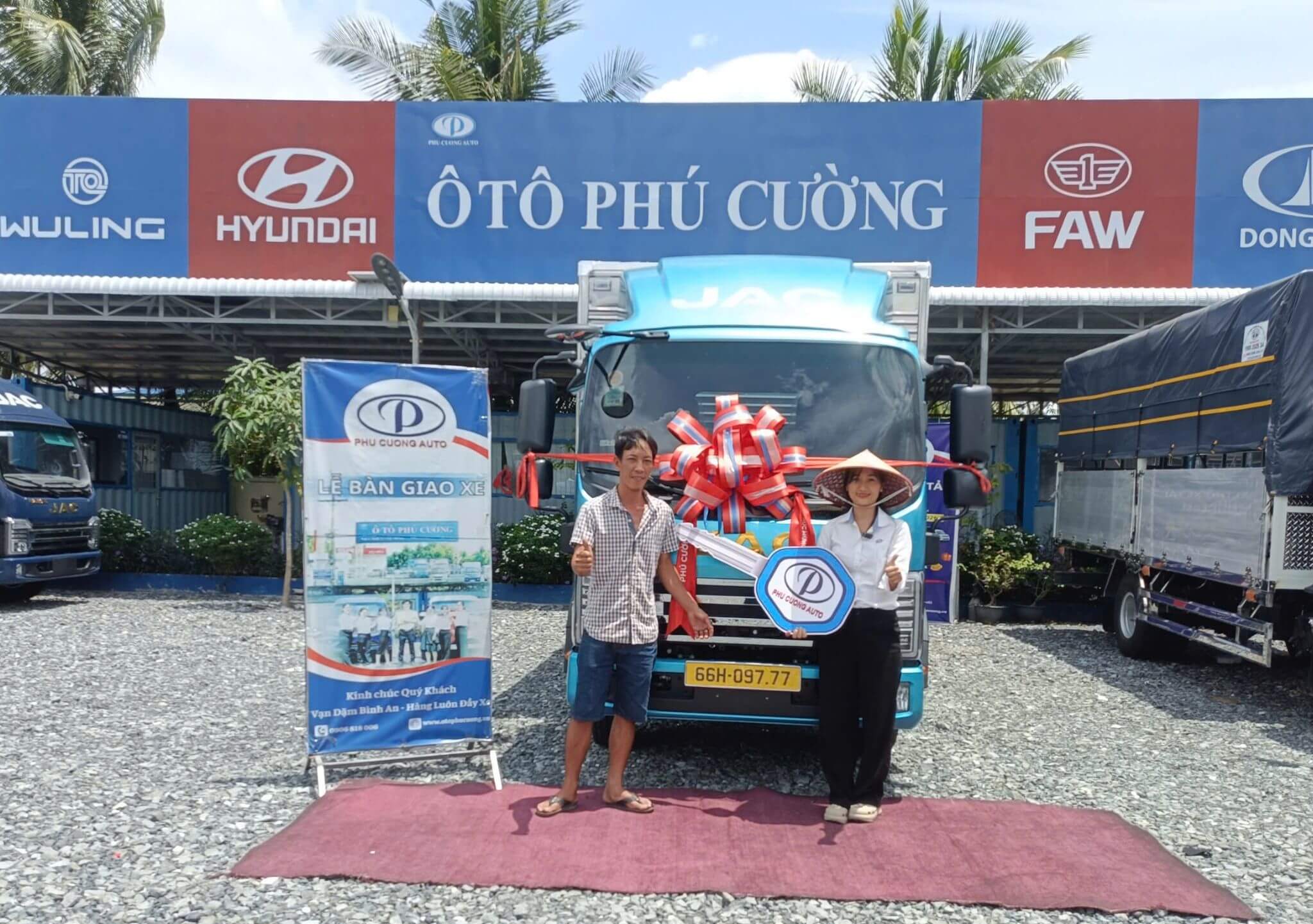 ban-giao-xe-jac-n200s-pro-thung-kin